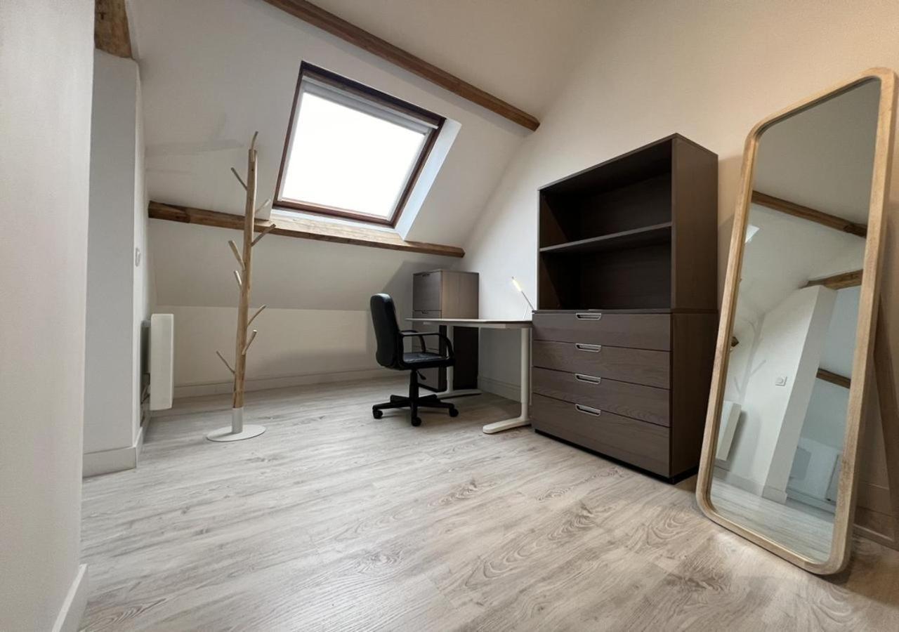 L Armurerie - Appartement Centre Ville De Санс Екстериор снимка