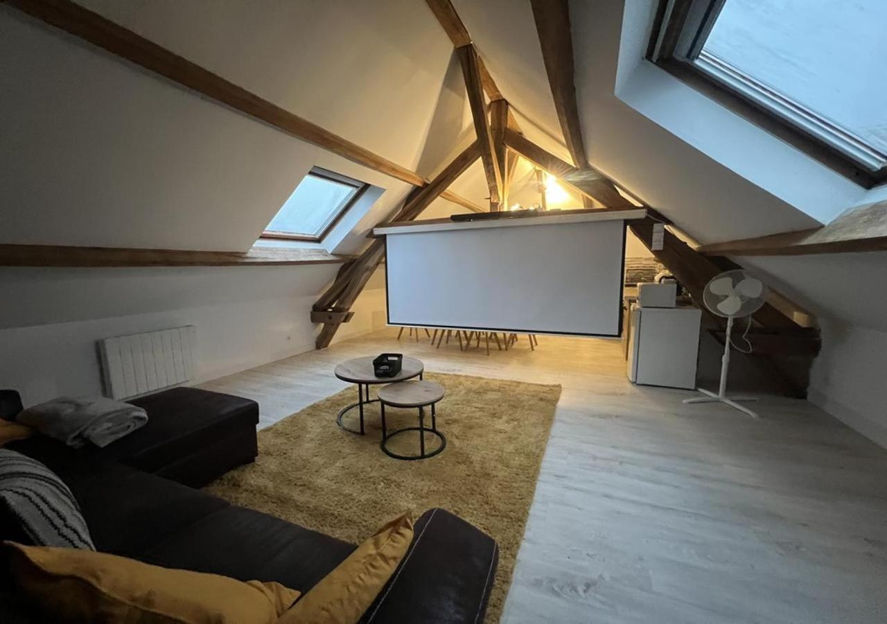 L Armurerie - Appartement Centre Ville De Санс Екстериор снимка